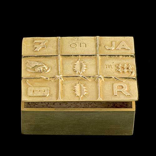 Bo&icirc;te &agrave; petits rien en bronze�Sait-on jamais�