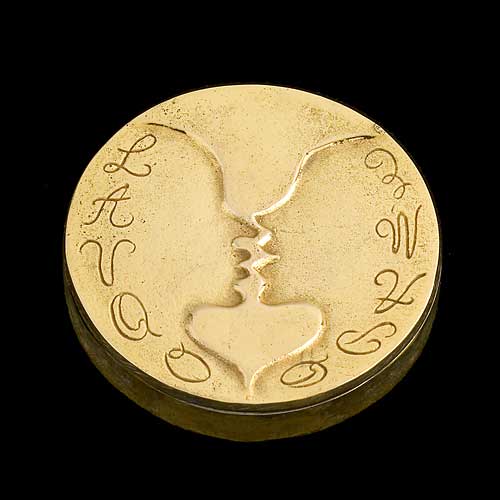 Poudrier rond en bronze - �LAVQ�